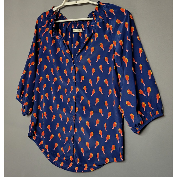 Old Navy Bird Print Button Top Womens S Blue Red Low V-Neck 3/4 Sleeve Whimsical - Picture 3 of 12